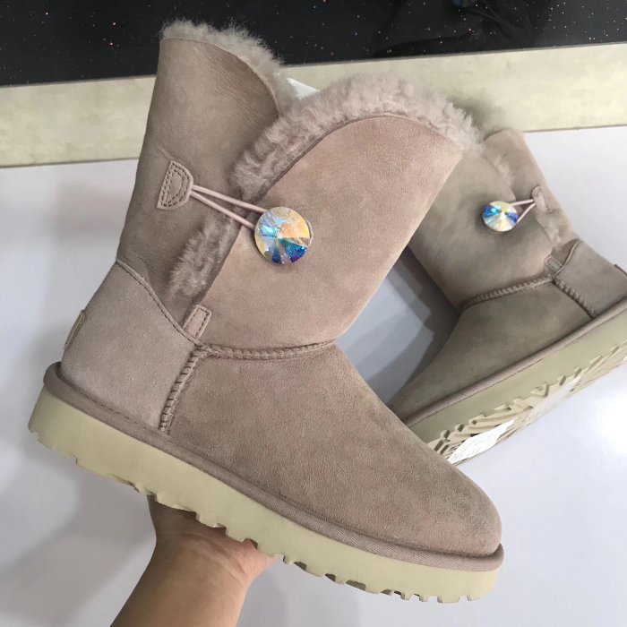 36碼現貨 出清價 UGG雪靴 全新正品 Bailey Button Bling 施華洛世奇水晶炫彩鑽UGG 經典半筒