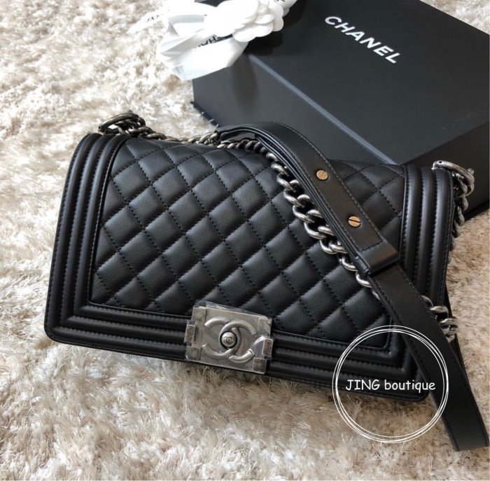 Chanel boy 25cm A67086 全新 現貨 天菜款 黑色 平面 牛皮 復古 銀鍊 限量 北市可面交 刷卡分期