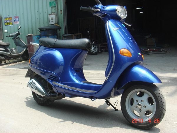 【有間烤漆】機車 偉士牌 烤漆車殼成品 只要12000 (鴉母 VESPA GT200 ET8 ET4 PX150 PX150E PE 偉士90)