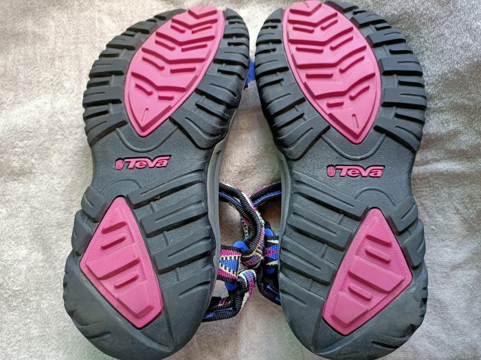 【愛妡挖寶站】teva-女用水陸機能運動涼鞋24CM