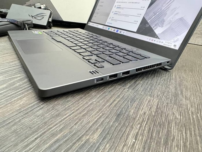 AsUs RoG ZEPHYRUS Ga401Q 電競筆電 1TB M.2 NVMe PCle 3.0 SsD 32GB RAM DDR4 顯卡  RTX 30