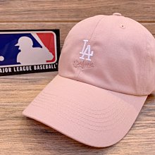 DIBO~創信正品 MLB 棒球帽 棉質 老帽 鴨舌帽 DODGERS 道奇隊 LA電繡小標 淺粉紅-男生女生 可調式