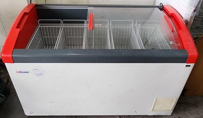 大金餐飲設備~~~中古丹麥4.3尺圓弧形對拉冰櫃/玻璃冷凍展示櫃/約350L/冰淇淋展示櫃/丹麥冷凍櫃/弧型玻璃對拉冰櫃