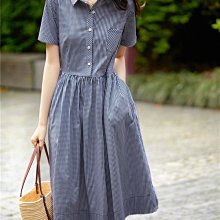 歐單 新款 法式清爽藍白格 文藝氣質 半開襟襯衫式翻領連衣裙洋裝 (Y952)