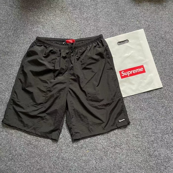 亞軒潮店潮款現貨SS20 SUPREME NYLON WATER SHORT 尼龍沙灘短褲BOXLOGO