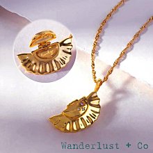 Wanderlust+Co 澳洲品牌 鑲鑽餃子金色項鍊 內鑲Lucky字款 Dumpling Gold