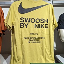 南🔥2023 5月 NIKE Sportswear 短袖上衣 SWOOSH 短T LOGO 男 黃DZ2882-700