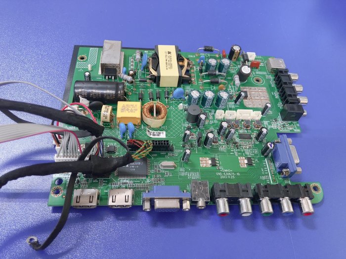PROTON 普騰 PLD-323NH 液晶顯示器 主機板 090-630675-10 拆機良品 0
