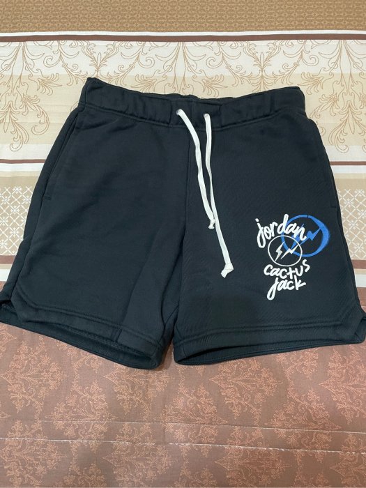 全新松高公司貨Jordan x Travis Scott x Fragment Shorts 短褲size:S