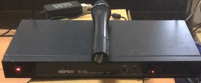 【尚典3C】MPJ-8UD 無線麥克風系統 UHF 雙頻道自動選訊接收機含麥克風*1