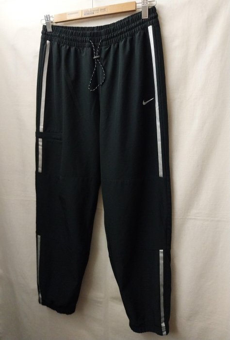 夢想 00940 !! 新品 官網購入 春夏 Nike 耐吉 PRO 黑梭織 寬鬆運動褲 M號 原價 2580元 限時99元起標 滿三件商品或滿千免運費