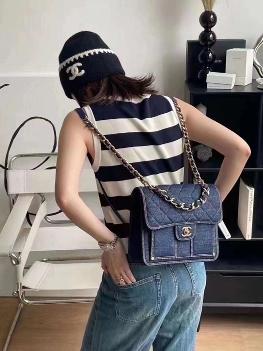 Chanel 23a Backpack 雙肩後背包 牛仔藍 現貨