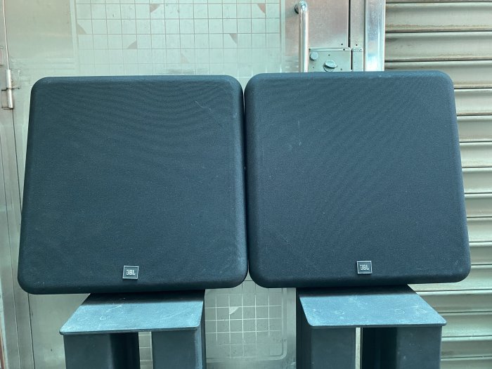 美國原裝進口 JBL 8340A 10吋低音 號角喇叭 品項優~唱歌/聽音樂/看電影 的好選擇 1000W 有專用壁架