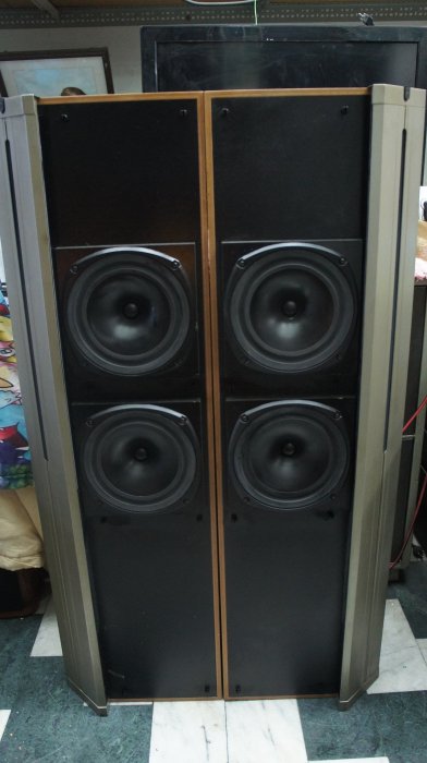 英國經典頂班旗艦Celestion 7000 Speaker鋁帶氣墊喇叭 鋁帶中高配2隻8“氣墊3路設計 物品大件自取