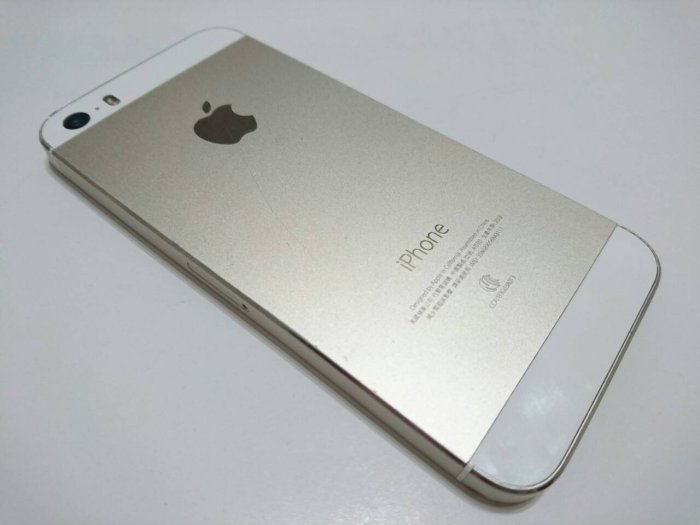 ☆手機寶藏點☆盒裝 iPhone 5S 16G 公司貨 金色【附全新旅充+9h保護貼+全新耳機】宅配優惠免運Q33X