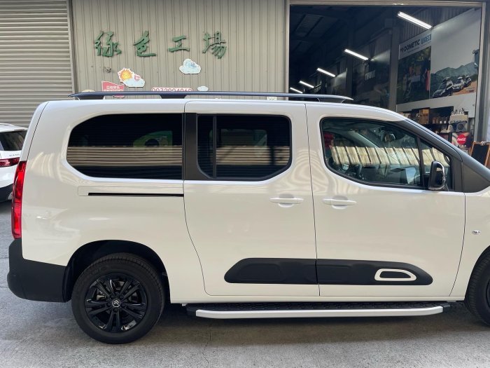 綠色工場雪鐵龍 berlingo 布丁狗 omsa 專用側踏板 含安裝費用 汽車精品改裝 原廠側踏板 側踏 土耳其製 yahoo奇摩拍賣