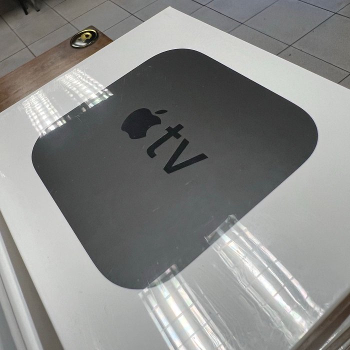 破盤 台灣蘋果公司貨 全新未拆封 Apple tv 4k 32g 蘋果電視盒 appletv 免運費 remote  (MQD22TA/A) （第 1 代）