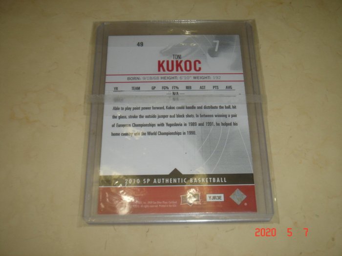 美國職籃 NBA  Bulls  Toni Kukoc 2010 SP Authentic  #49 球員卡