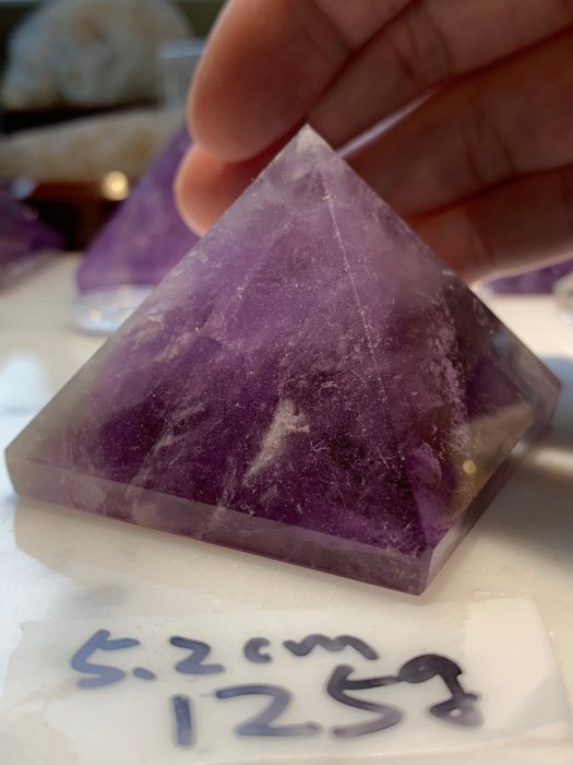 兆鑫生活館-紫水晶金字塔(約5.2公分,125g，帶透，帶紫黃晶) 冥想啟動能量開智慧助打坐擺