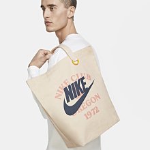 南◇2021 9月 Nike Heritage 購物袋 DJ7376-120 米色 肩背 托特 復古 休閒帆布袋