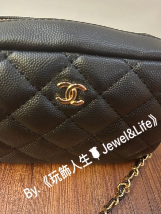 品牌VIP經典贈品MAKE UP系列💯 Chanel 超美 雙C LOGO 黑色皮穿鍊 菱格紋 輕便 鍊條包 相機包 斜背包 小方包