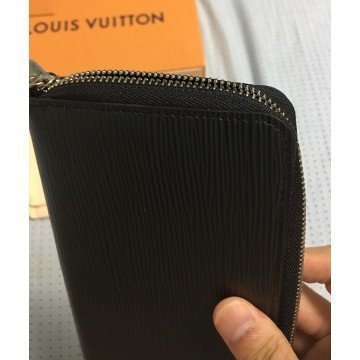 Louis Vuitton LV M60072 M61857 ZIPPY EPI 水波紋皮革拉鍊長夾黑色