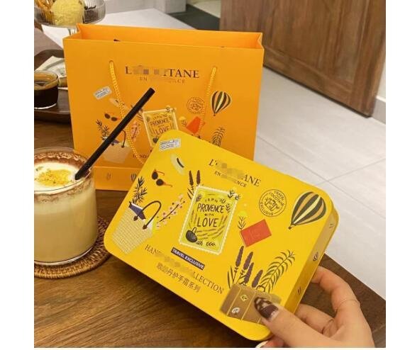 L'OCCITANE 歐舒丹禮盒護手霜 首爾30ml*5支鐵盒套裝 秋冬滋潤手霜 節日伴手禮 交換禮物 回禮 新年禮品