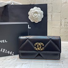 《真愛名牌精品》Chanel AP0953  黑色19款 扣子中夾 *全新*代購