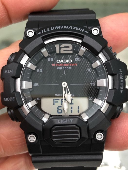 【金台鐘錶】CASIO 卡西歐  雙顯男錶 樹脂錶帶 十年電力 世界時間 燈光 HDC-700-1A