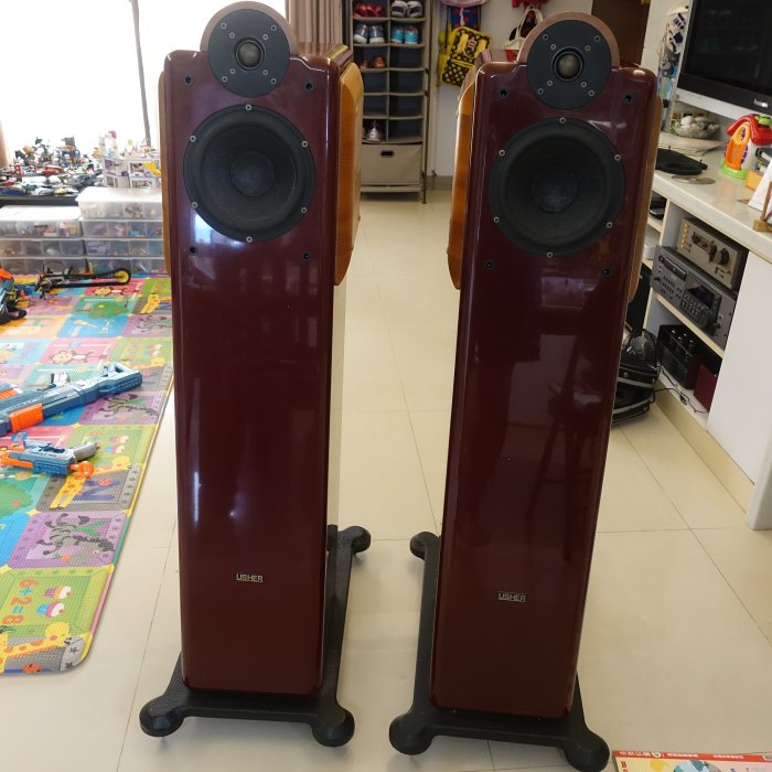 中古良品 雅瑟Usher落地喇叭Compass CP-6311酒紅色