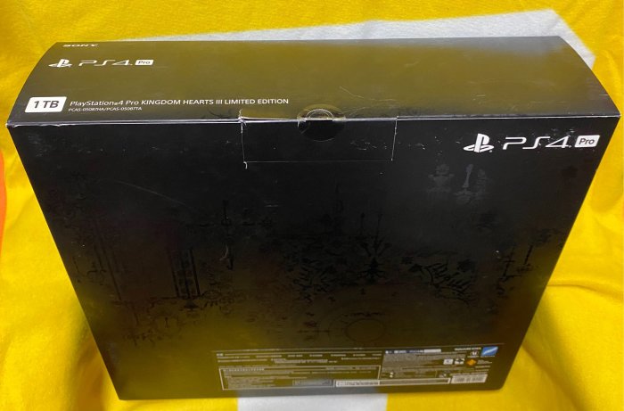 Sony PS4 PRO 1TB 主機 (CUH-7218) 王國之心3 【限量特飾版同捆主機組】全新品