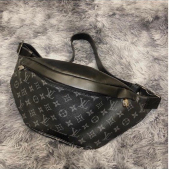 【二手】LV Discovery Bumbag 腰包 胸包 斜跨包 M44336