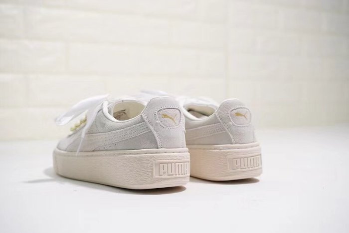 Puma basket platform metallic珍珠絲帶厚底松糕休閑板鞋“米白珍珠”366688-02