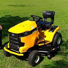 全新U-MO美國進口CUB CADET 23HP雙缸駕駛式割草機(四行程引擎)-----**台南實品展示中心**