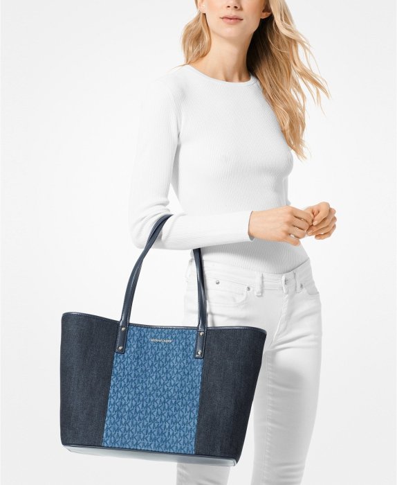 Coco 小舖Michael Kors Carter Signature Denim  Open Tote 丹寧布托特包