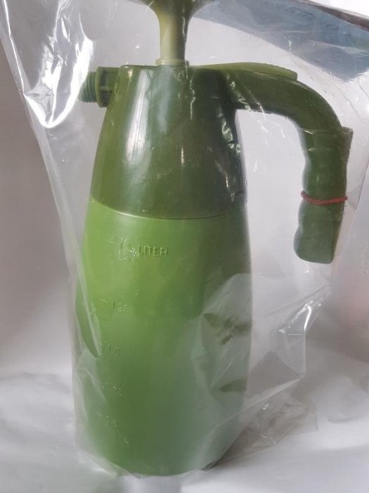 【瘋狂園藝賣場】氣壓式噴水壺 綠色 GS-1500 1.5 Liter 噴霧器 澆水 園藝