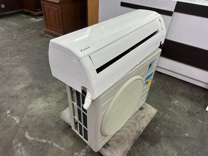 非凡二手家具【全館自取價 】DAIKIN 大金變頻冷暖2.2KW分離式冷氣機*型號:RHF20RVLT*分離式冷氣*冷氣