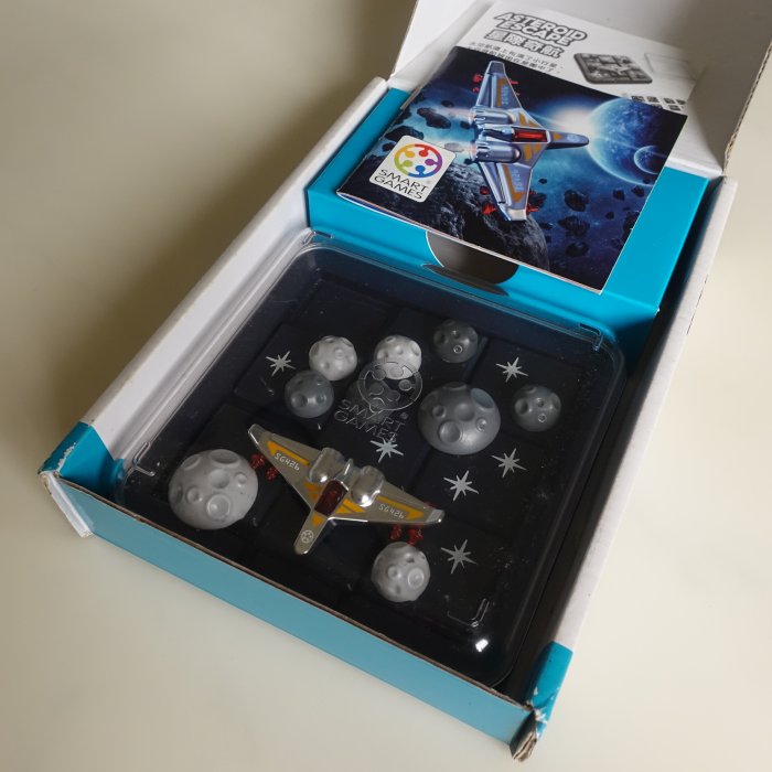 中古良品 兒童益智遊戲桌遊Smart Games出品 星際奇航 適8歲+