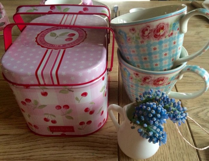 GreenGate Tin Picnic Box Set - Cherry Pale Pink