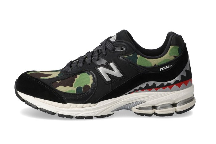 日貨代購CITY】 BAPE NEW BALANCE APE 2002R 黑迷彩夜光鯊魚慢跑鞋現貨