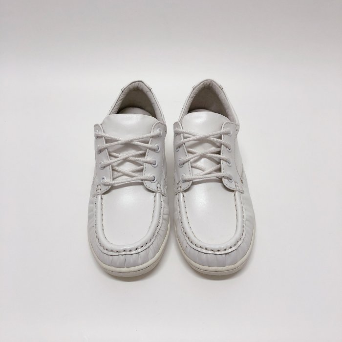 《福利品競標區》【L02 白 22.5 (21.5 cm)】純色 後增高 鞋帶款 小白鞋
