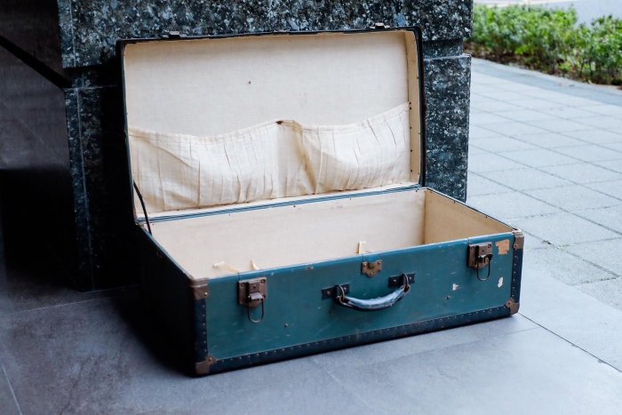 【一点會古美術】扣鐵皮箱 日本 古物 昭和 舊物 藝術 裝飾 裝潢 擺飾 收藏 無底價