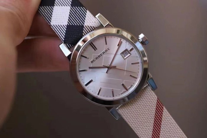 潮牌Burberry 巴寶莉 經典格紋錶帶 英倫潮流腕錶 海外代購 （下單前即時通咨詢是否有貨）-雙喜生活館
