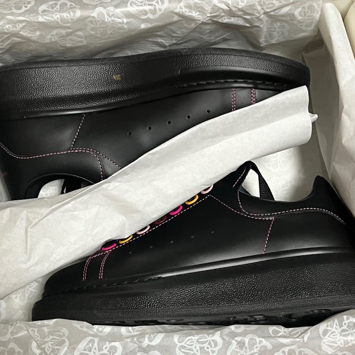 Alexander McQueen OVERSIZED SNEAKER 麥昆鞋 國外帶回僅此一雙 保證正品（完銷🍬）