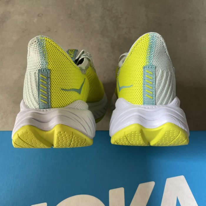 Hoka One One Carbon X 3 碳纖維板 高性能跑鞋 碳板跑鞋 男女 輕量慢跑鞋 緩震跑步鞋 專業跑鞋