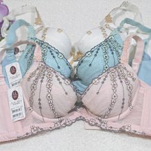 【曼黛】美寶包bra【R62030】70B,70C,70D,70E,75B,75C,90D~牙白,公主粉,靜湖綠