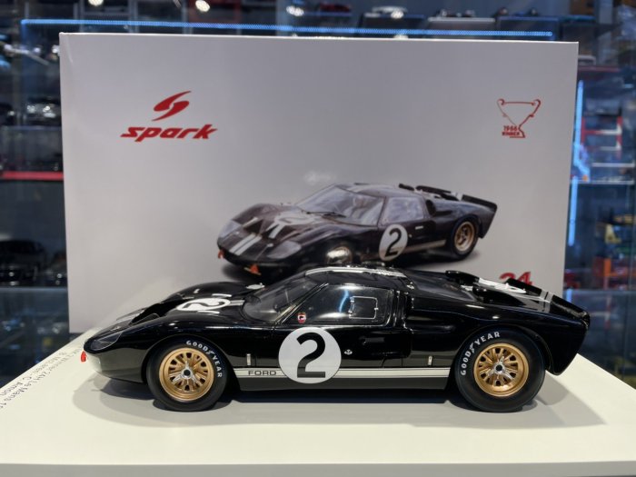 吉華科技@ 1/18 Spark 18LM66 FORD USA - GT40 MKII 7.0L V8 TEAM