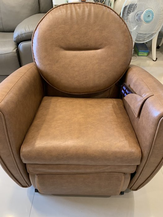 *KiKi精品*OSIM 8變小天后沙發全身按摩椅*