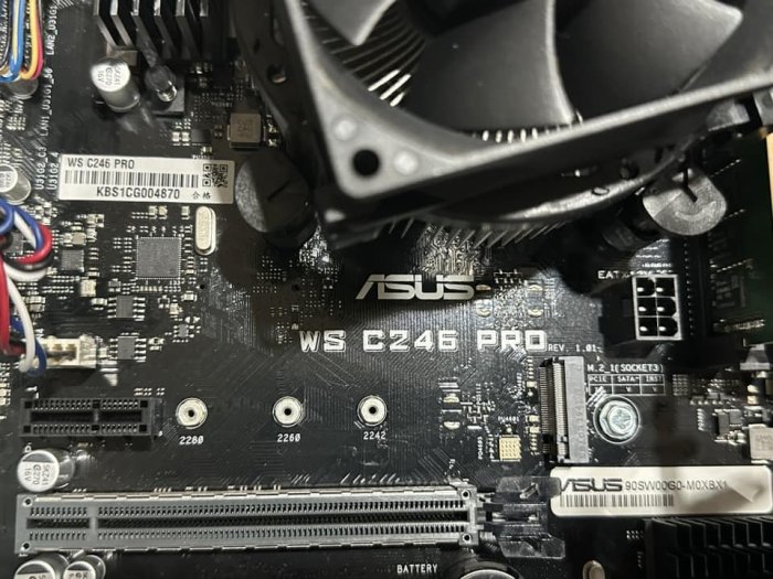 ☆8g獨顯工作站主機☆ASUS E500 G5 八核心 i7-9700/16g/256ssd+1tb