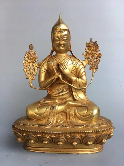 3.一0731520  純銅鎏金 宗喀巴大師 佛像,工藝精美,尺寸如圖
重4.1公斤